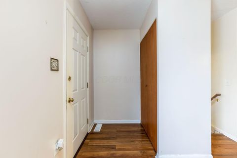 Tiny photo for 5220 Edgeview Road, Columbus, OH 43207 (MLS # 226002361)