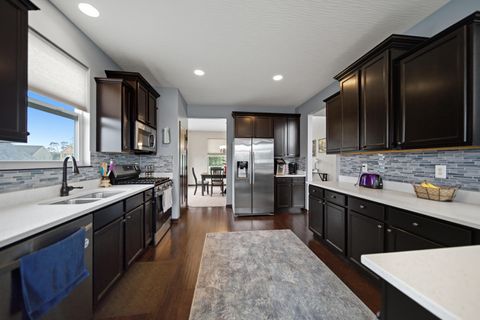 Tiny photo for 223 Park Ridge Lane, Newark, OH 43055 (MLS # 226000906)