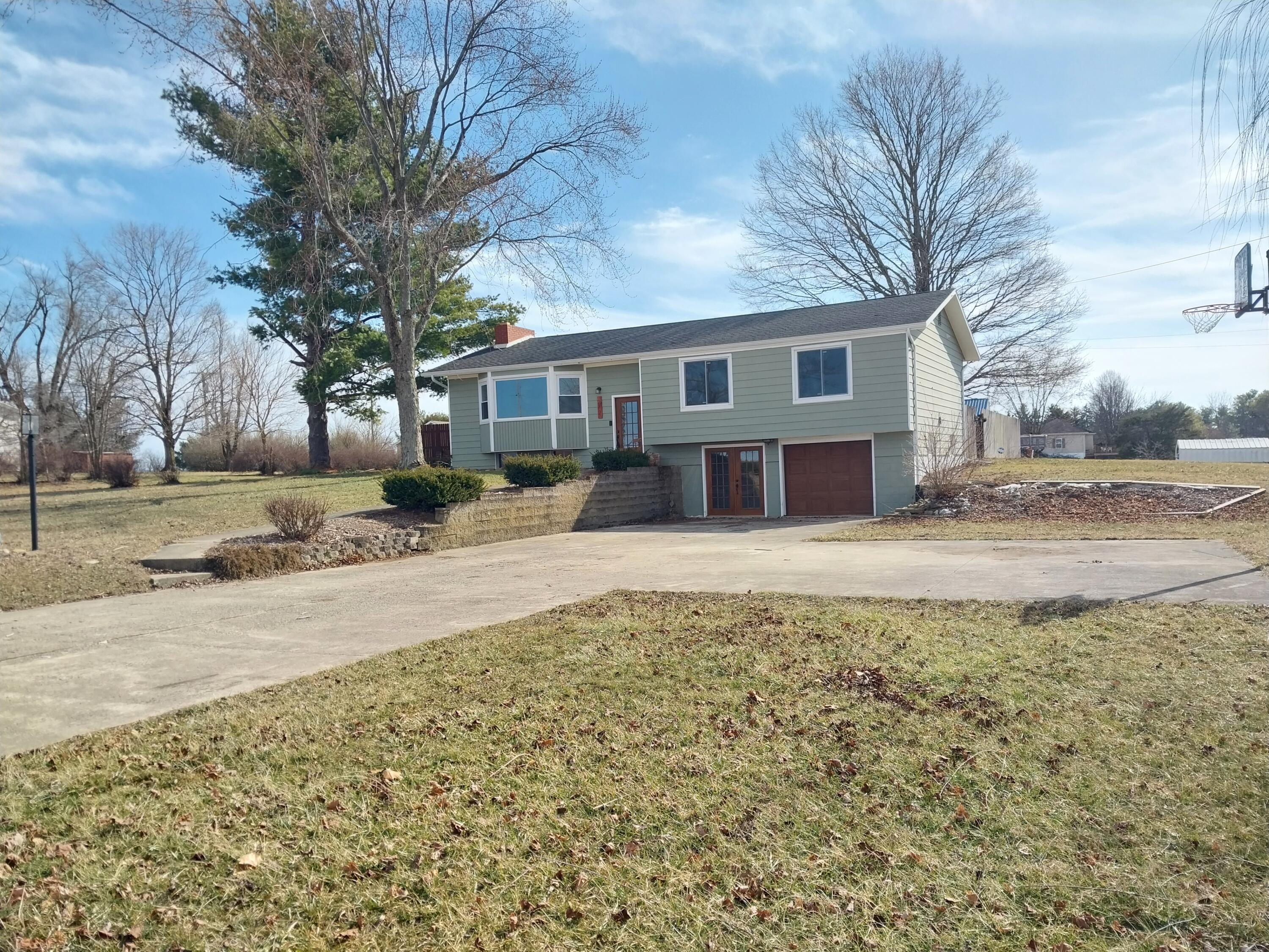 272 Moon Road, Greenfield, Ohio image 1