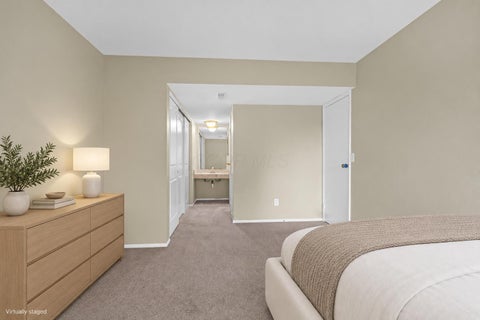 Tiny photo for 1055 Merrimar Circle N G #G, Columbus, OH 43220 (MLS # 226040984)