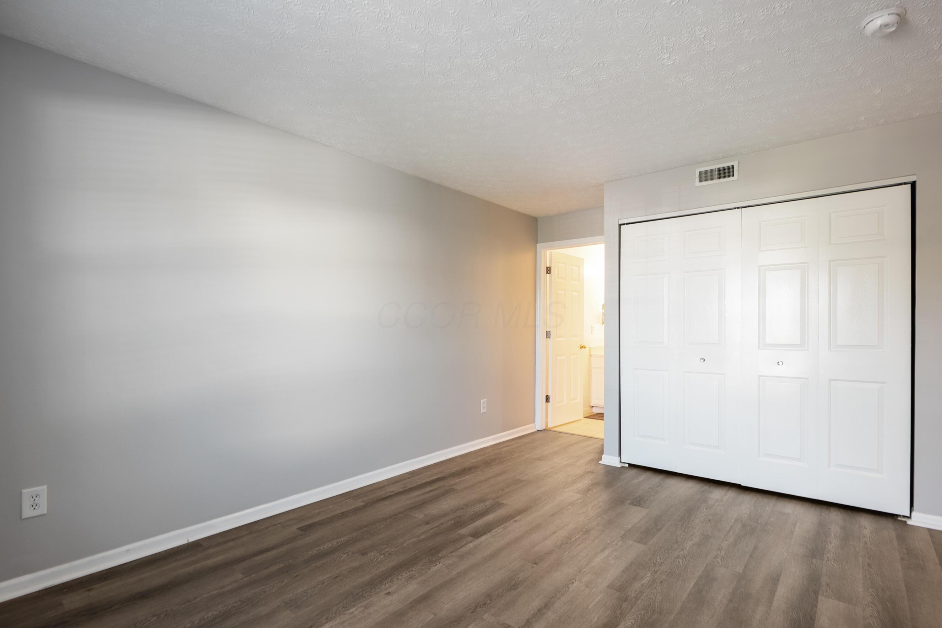5373 Cypress Chase, Columbus, Ohio image 15
