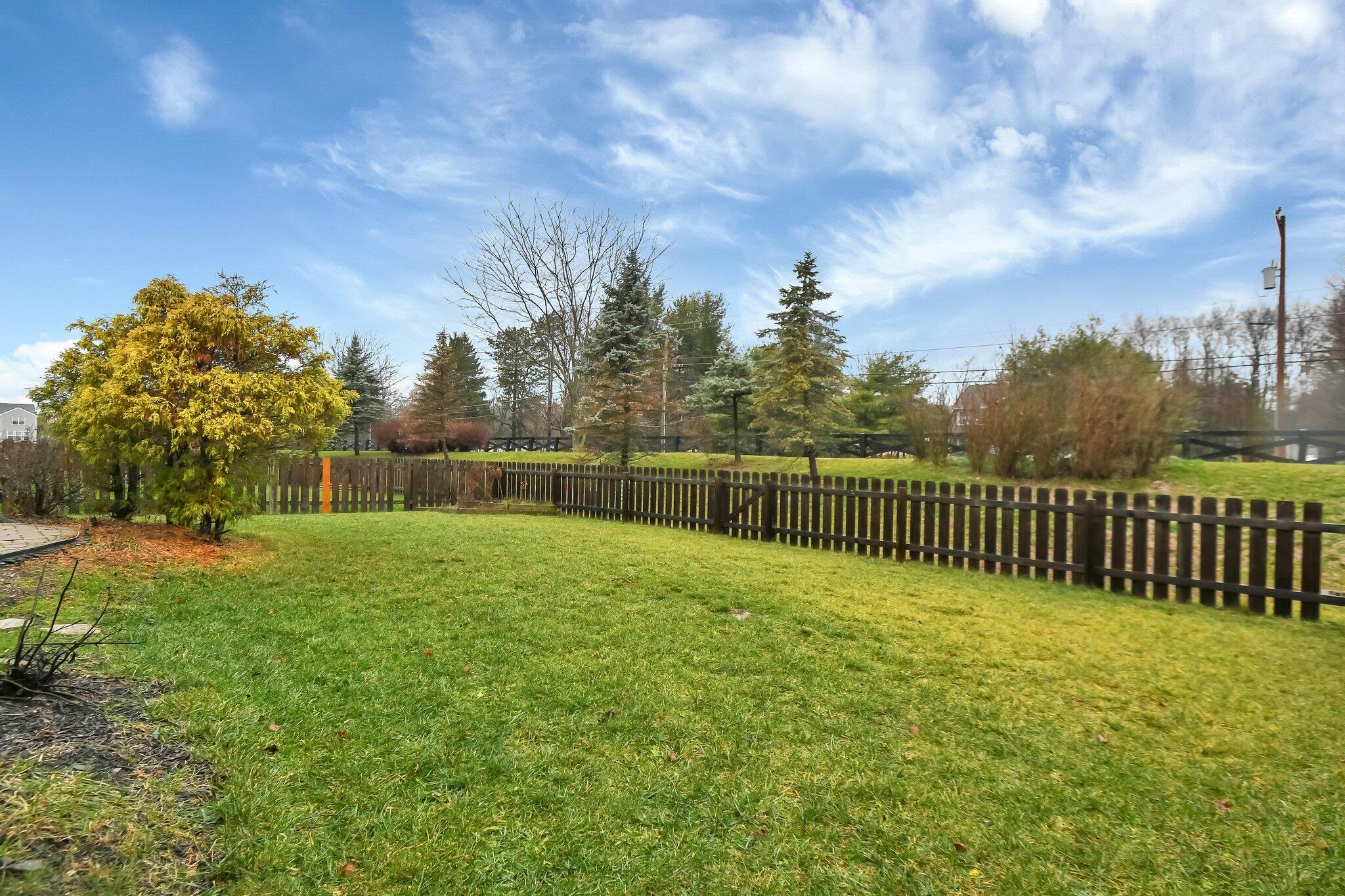 8710 Brenstuhl Park Drive, Blacklick, Ohio image 26