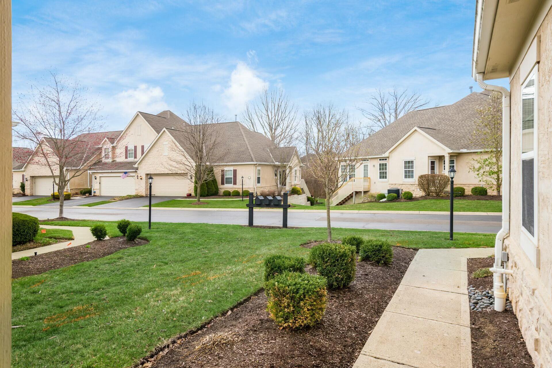 7476 Deer Valley Crossing, Powell, Ohio image 4