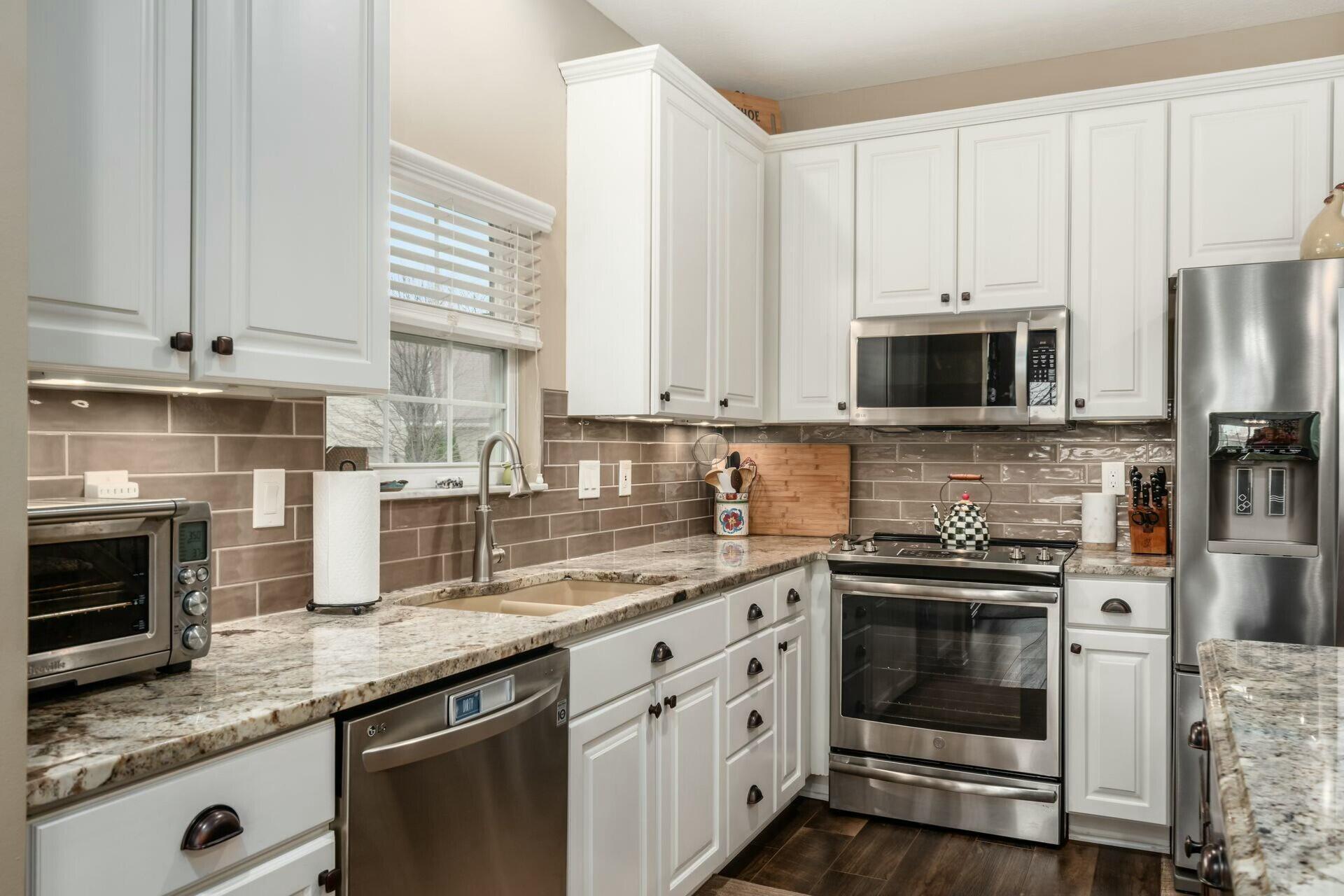 7476 Deer Valley Crossing, Powell, Ohio image 10