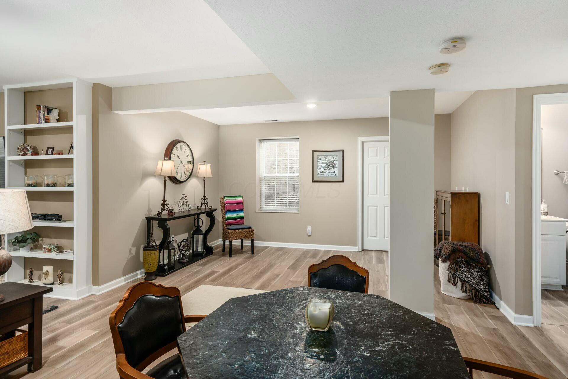 7476 Deer Valley Crossing, Powell, Ohio image 37