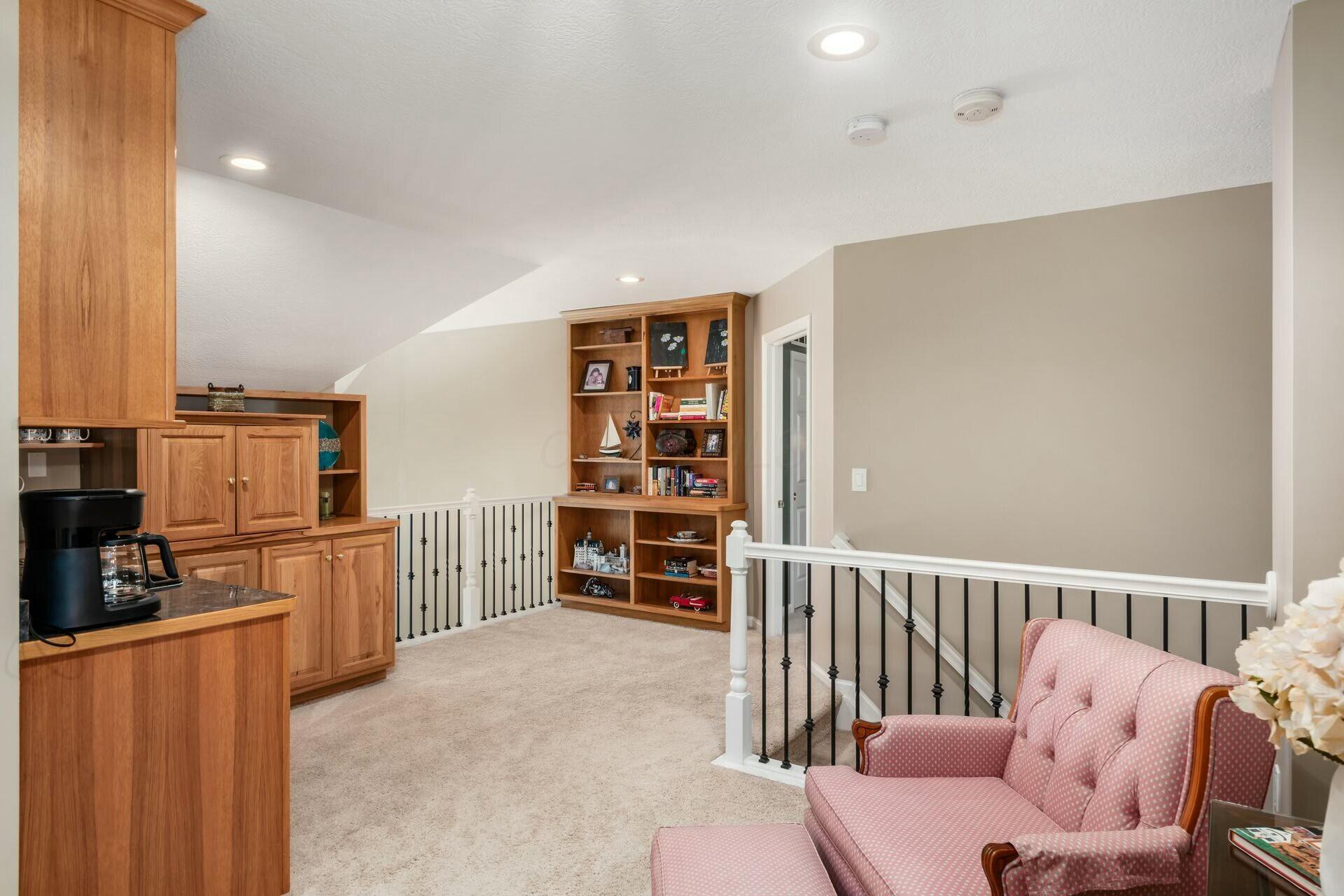 7476 Deer Valley Crossing, Powell, Ohio image 26