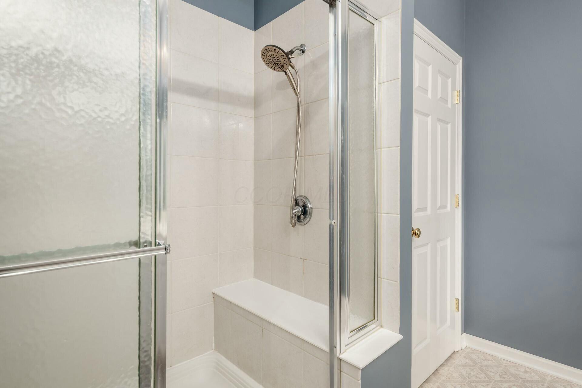 7476 Deer Valley Crossing, Powell, Ohio image 19