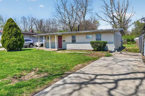 Photo of 1672 Duxberry Avenue, Columbus, OH 43219 (MLS # 226011523)