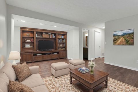 Tiny photo for 6352 Hibiscus Court, Westerville, OH 43081 (MLS # 225037725)