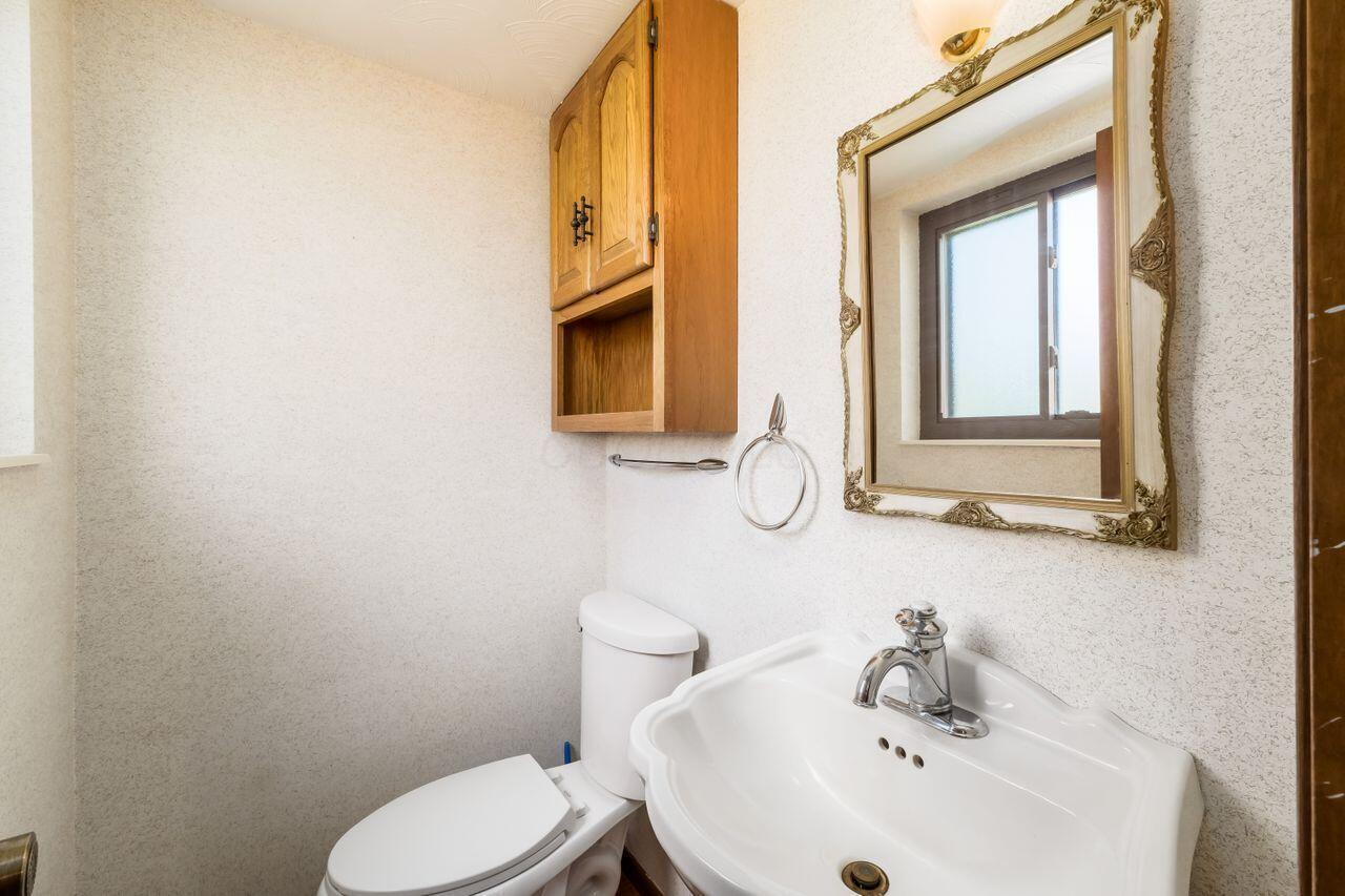 2364 Charlemagne Street, Grove City, Ohio image 36