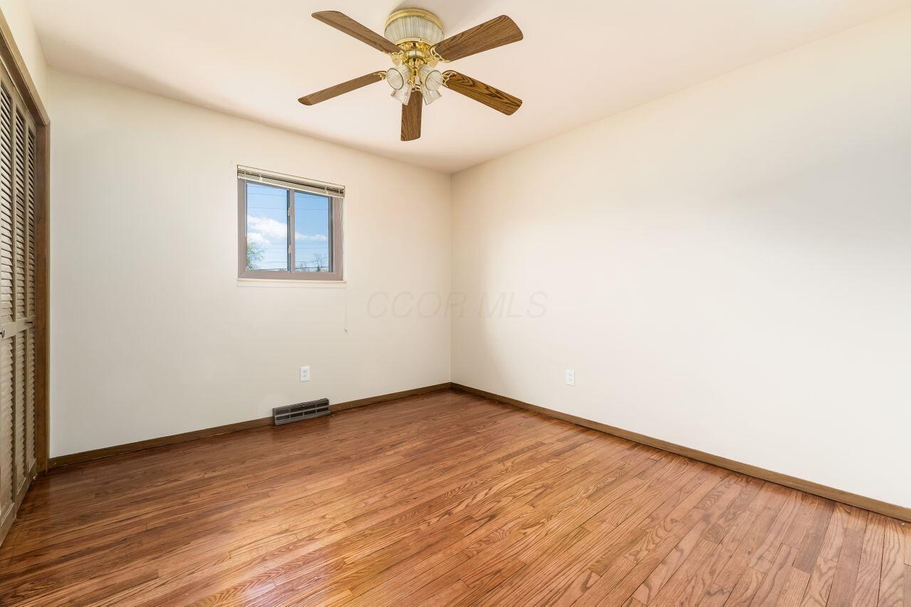 2364 Charlemagne Street, Grove City, Ohio image 22
