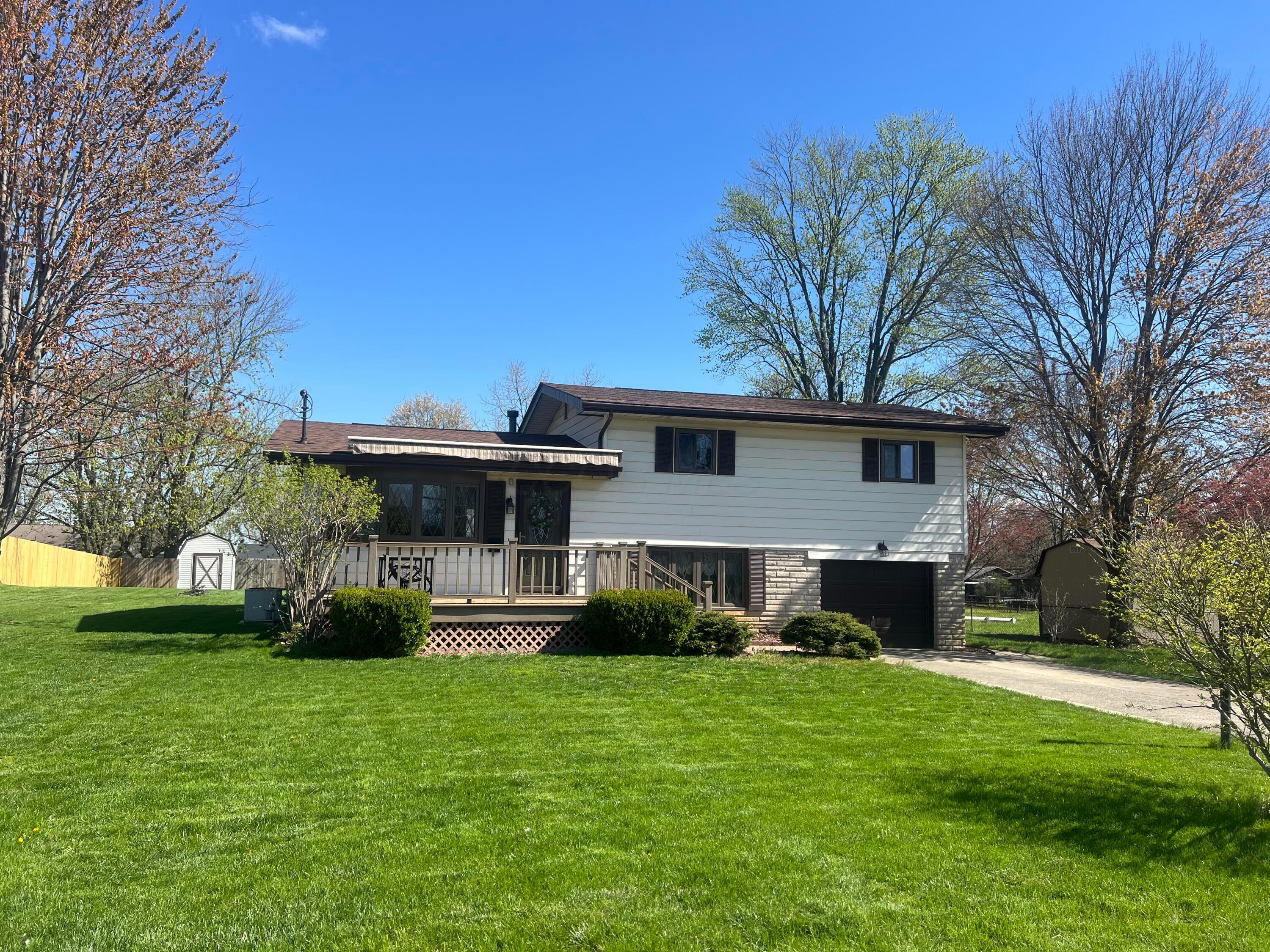 2364 Charlemagne Street, Grove City, Ohio image 2