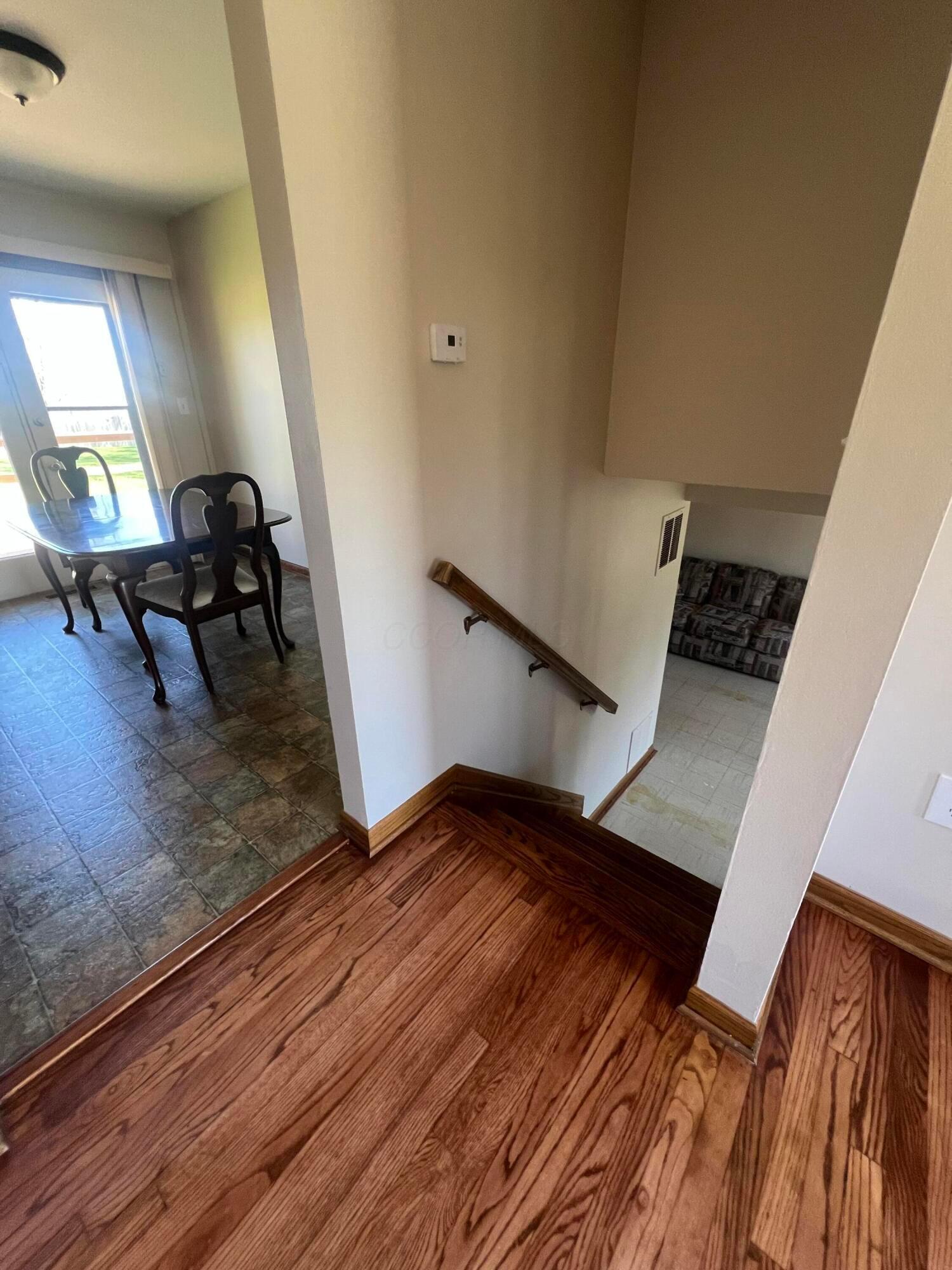 2364 Charlemagne Street, Grove City, Ohio image 31