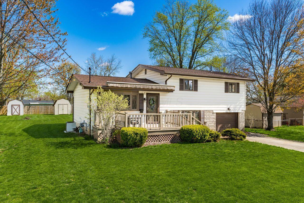 2364 Charlemagne Street, Grove City, Ohio image 4
