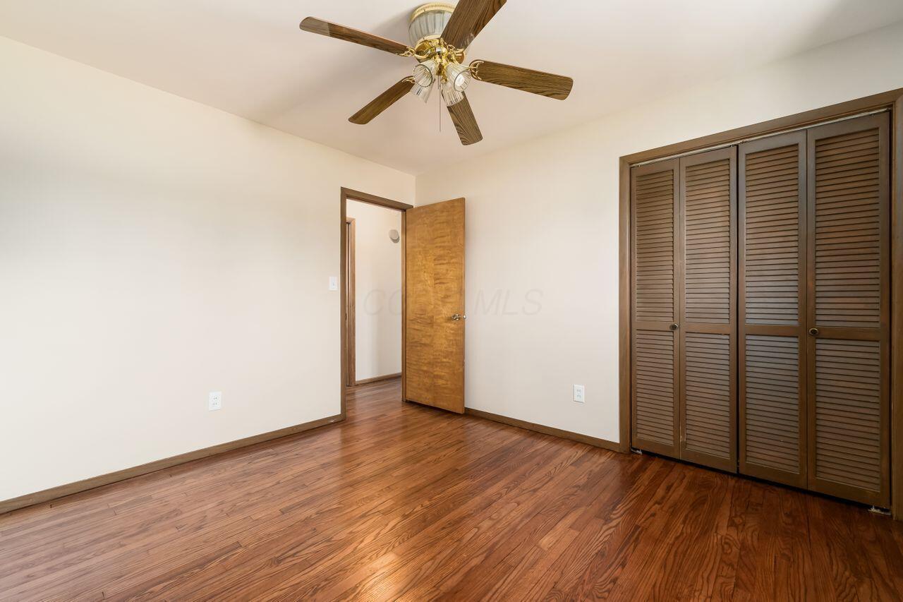 2364 Charlemagne Street, Grove City, Ohio image 23