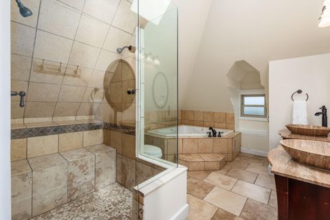 Tiny photo for 87 W 2nd Avenue 87 #87, Columbus, OH 43201 (MLS # 226014482)