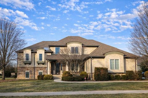 Photo of 7196 S Maple Leaf Circle, Blacklick, OH 43004 (MLS # 226003761)