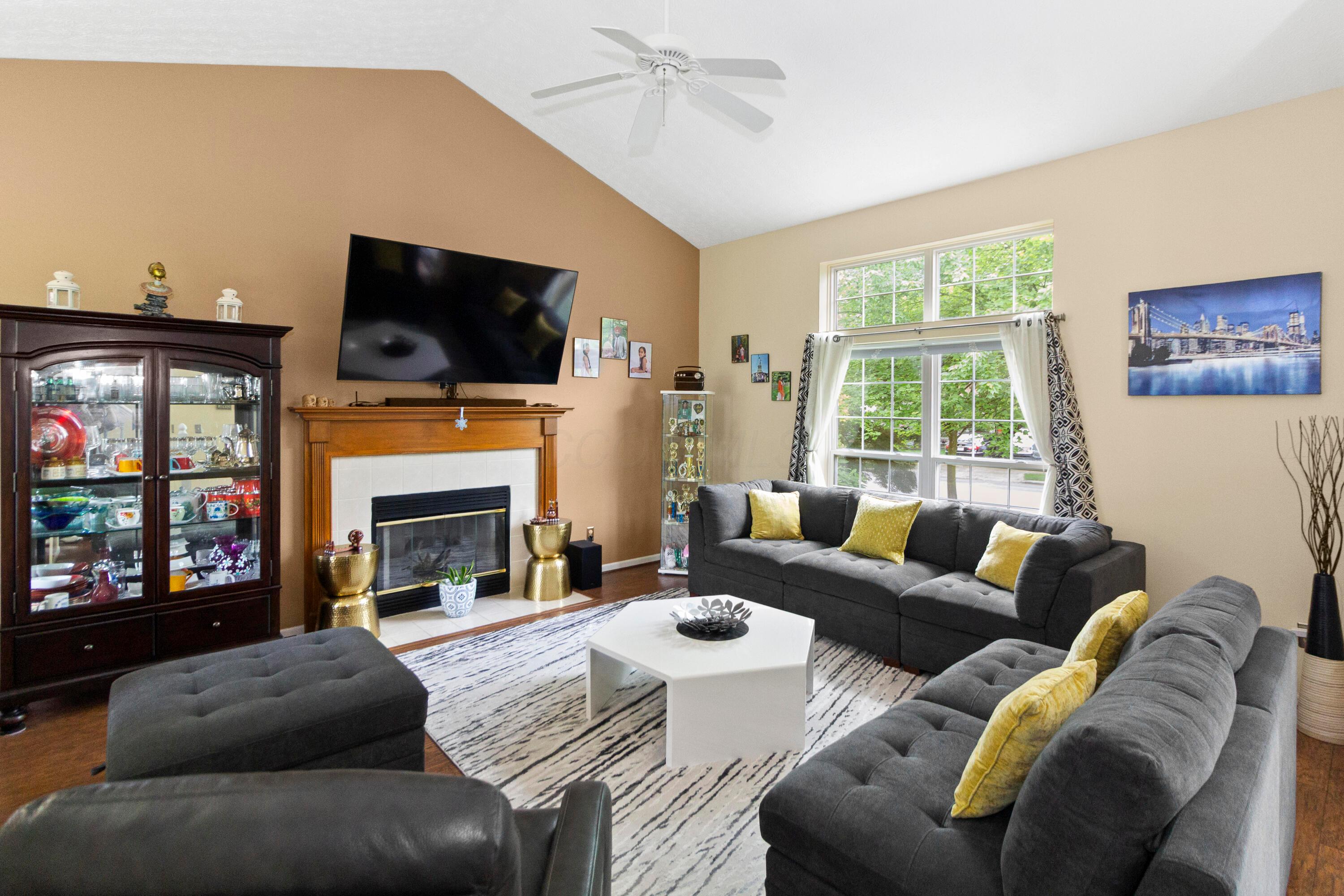 5987 Heather Glen Boulevard, Dublin, Ohio image 4