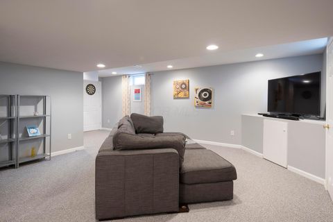Tiny photo for 7075 Maynard Place, New Albany, OH 43054 (MLS # 225036588)