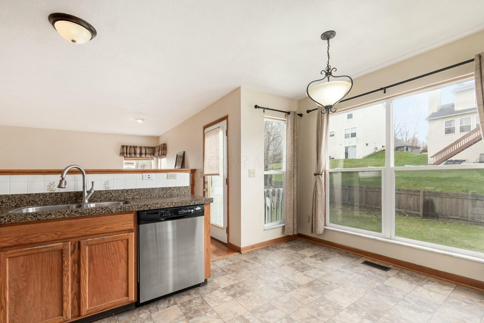 7837 Astra Circle, Reynoldsburg, Ohio image 12