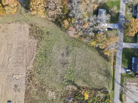 Photo of 13756 Cleveland Road SW, Pataskala, OH 43062 (MLS # 225046145)