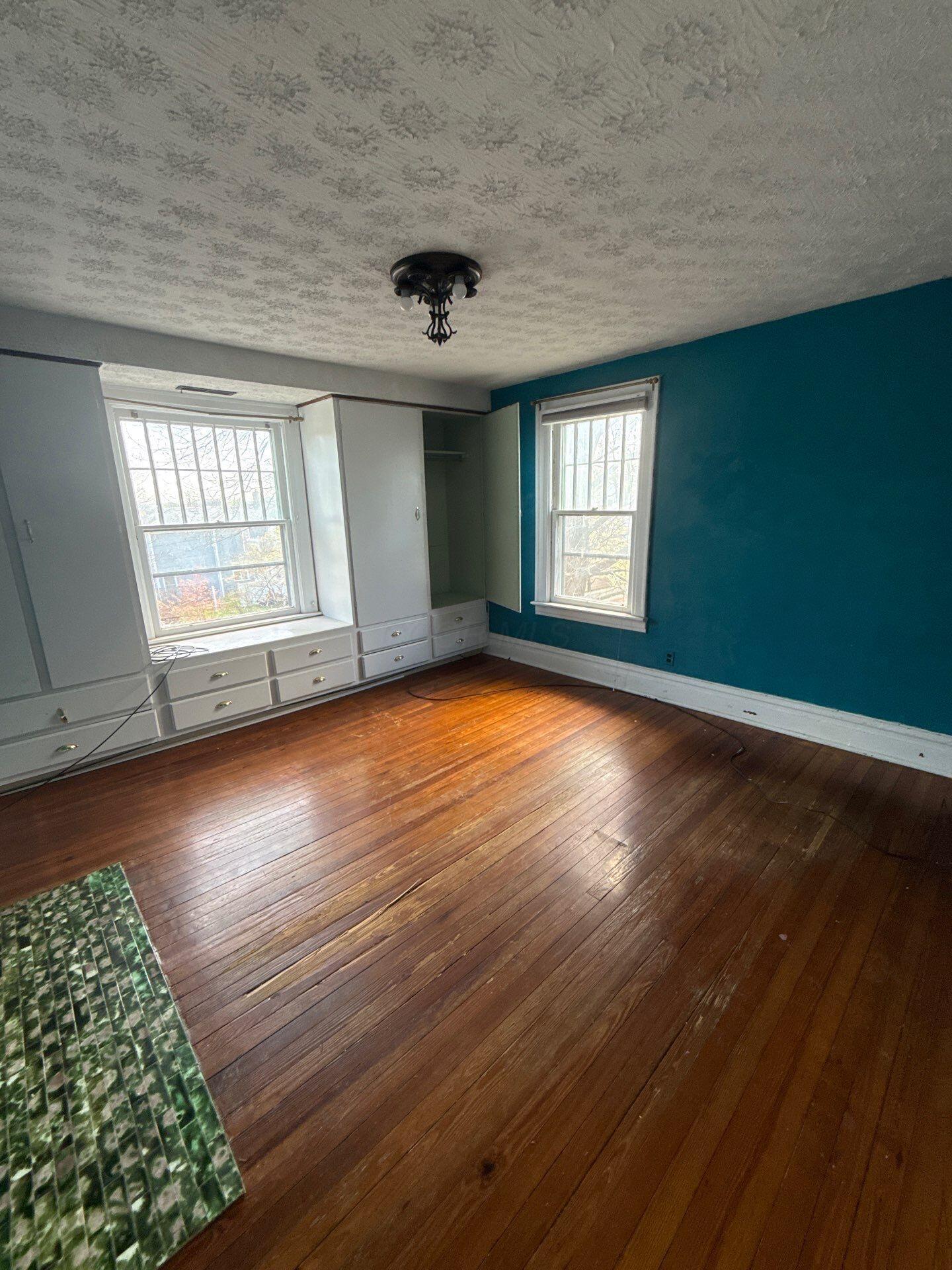 246 N Pearl Avenue