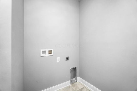 Tiny photo for 510 Garden Gate Lane, Lewis Center, OH 43035 (MLS # 225039516)