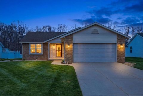 Photo of 116 Struble Circle, Fredericktown, OH 43019 (MLS # 226009805)