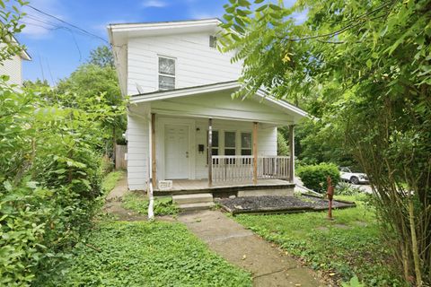 Photo of 2614 Berrell Avenue, Columbus, OH 43211 (MLS # 226024552)