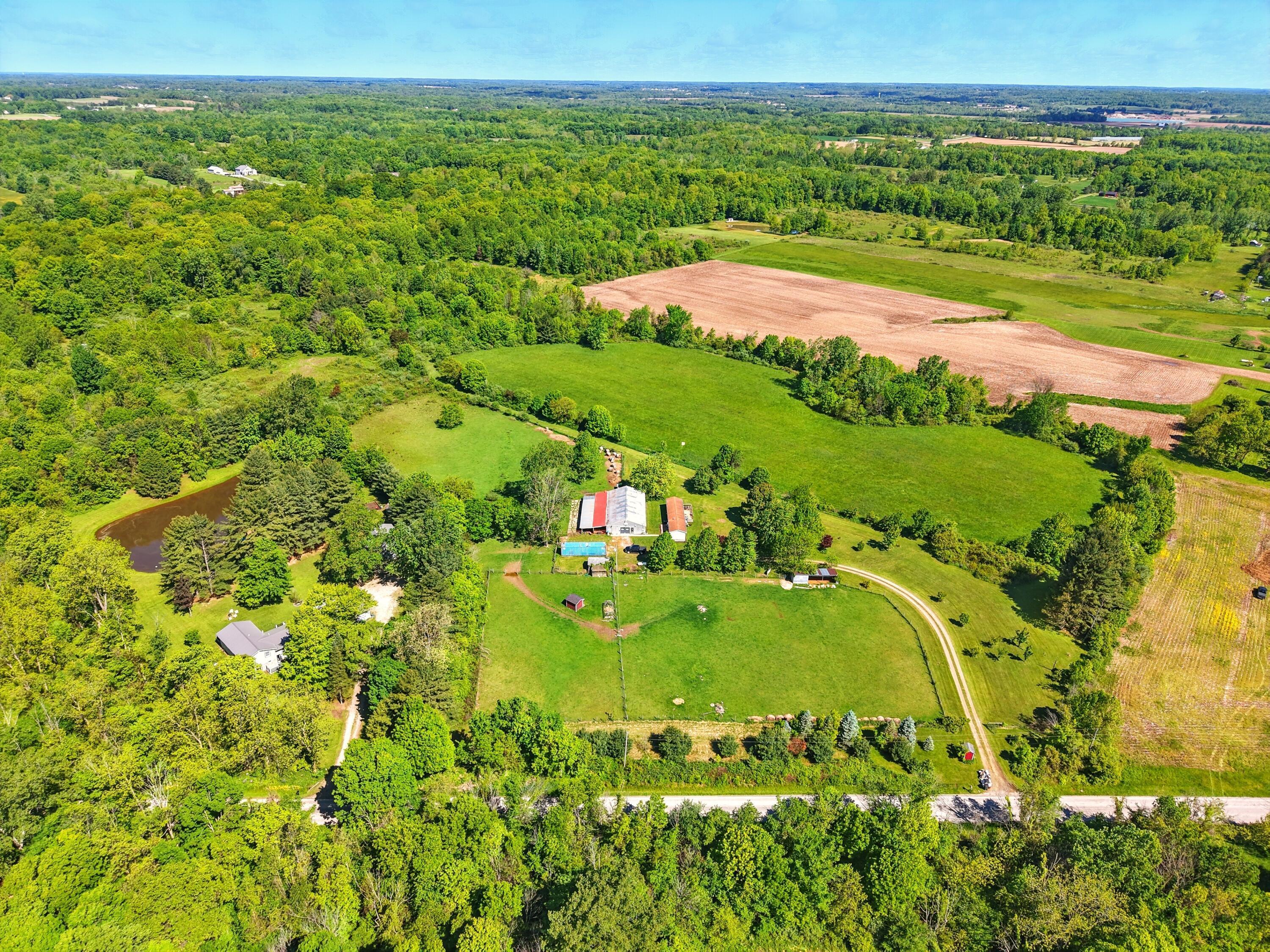 7595 Co Rd 19, Fredericktown, Ohio image 2