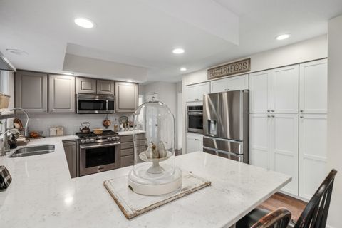 Tiny photo for 1400 Normandy Drive, Newark, OH 43055 (MLS # 225045084)