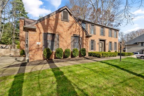 Tiny photo for 1400 Normandy Drive, Newark, OH 43055 (MLS # 225045084)