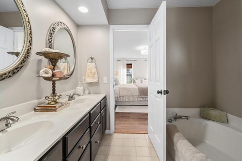 Tiny photo for 1400 Normandy Drive, Newark, OH 43055 (MLS # 225045084)