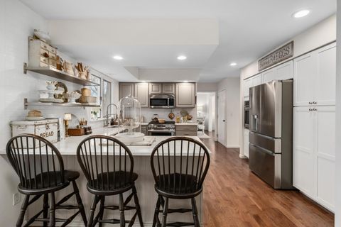 Tiny photo for 1400 Normandy Drive, Newark, OH 43055 (MLS # 225045084)