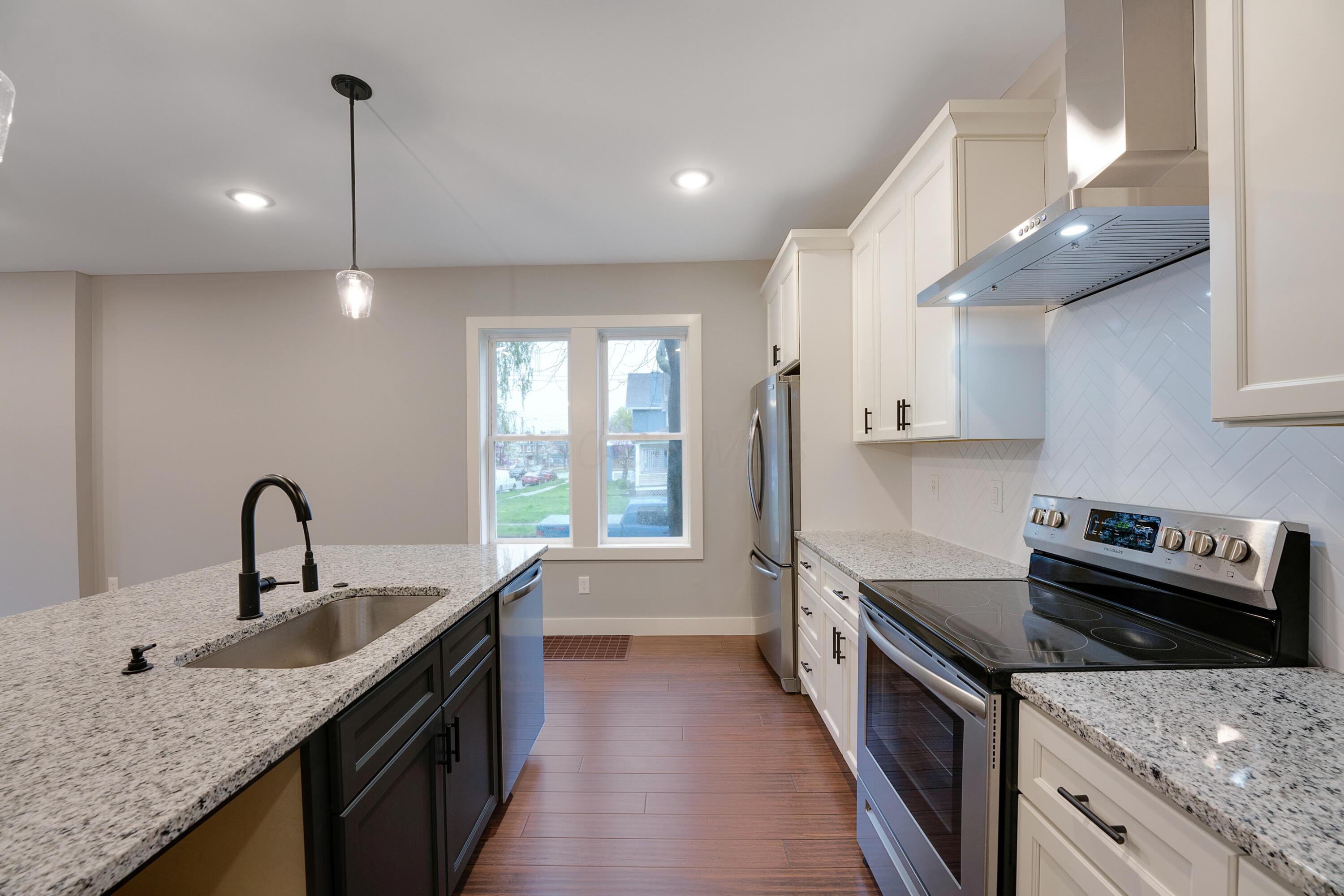 389-391 Berkeley Road 391