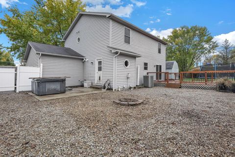 Tiny photo for 2460 Cherokee Drive, London, OH 43140 (MLS # 226010457)