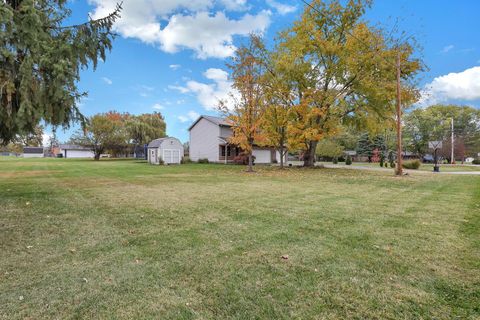 Tiny photo for 2460 Cherokee Drive, London, OH 43140 (MLS # 226010457)