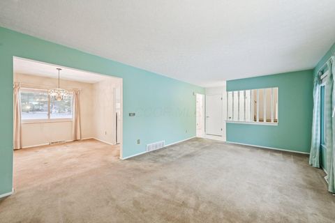 Tiny photo for 488 Uxbridge Avenue, Columbus, OH 43230 (MLS # 225045882)