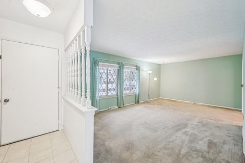 Tiny photo for 488 Uxbridge Avenue, Columbus, OH 43230 (MLS # 225045882)