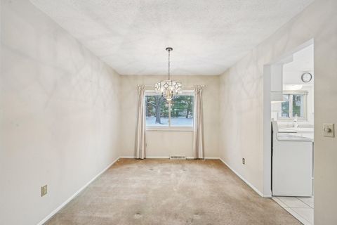 Tiny photo for 488 Uxbridge Avenue, Columbus, OH 43230 (MLS # 225045882)