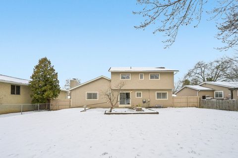 Tiny photo for 488 Uxbridge Avenue, Columbus, OH 43230 (MLS # 225045882)