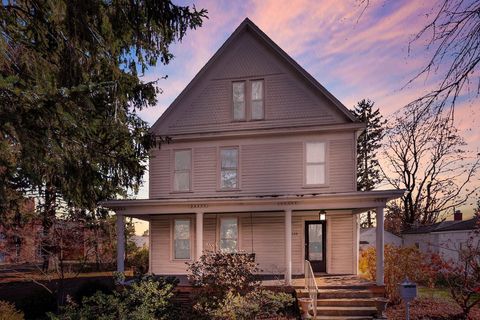 Photo of 308 Newark Road, Mount Vernon, OH 43050 (MLS # 226002536)