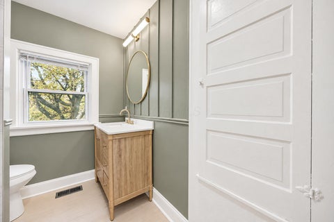 Tiny photo for 701 Berkeley Road, Columbus, OH 43205 (MLS # 226039303)