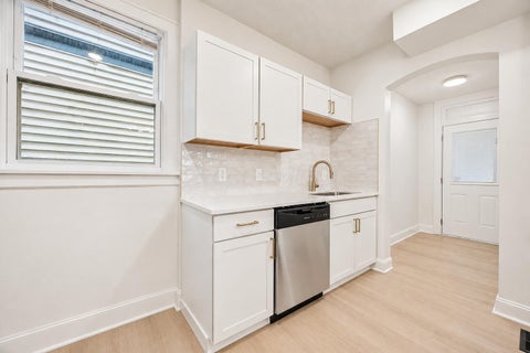 Tiny photo for 701 Berkeley Road, Columbus, OH 43205 (MLS # 226039303)