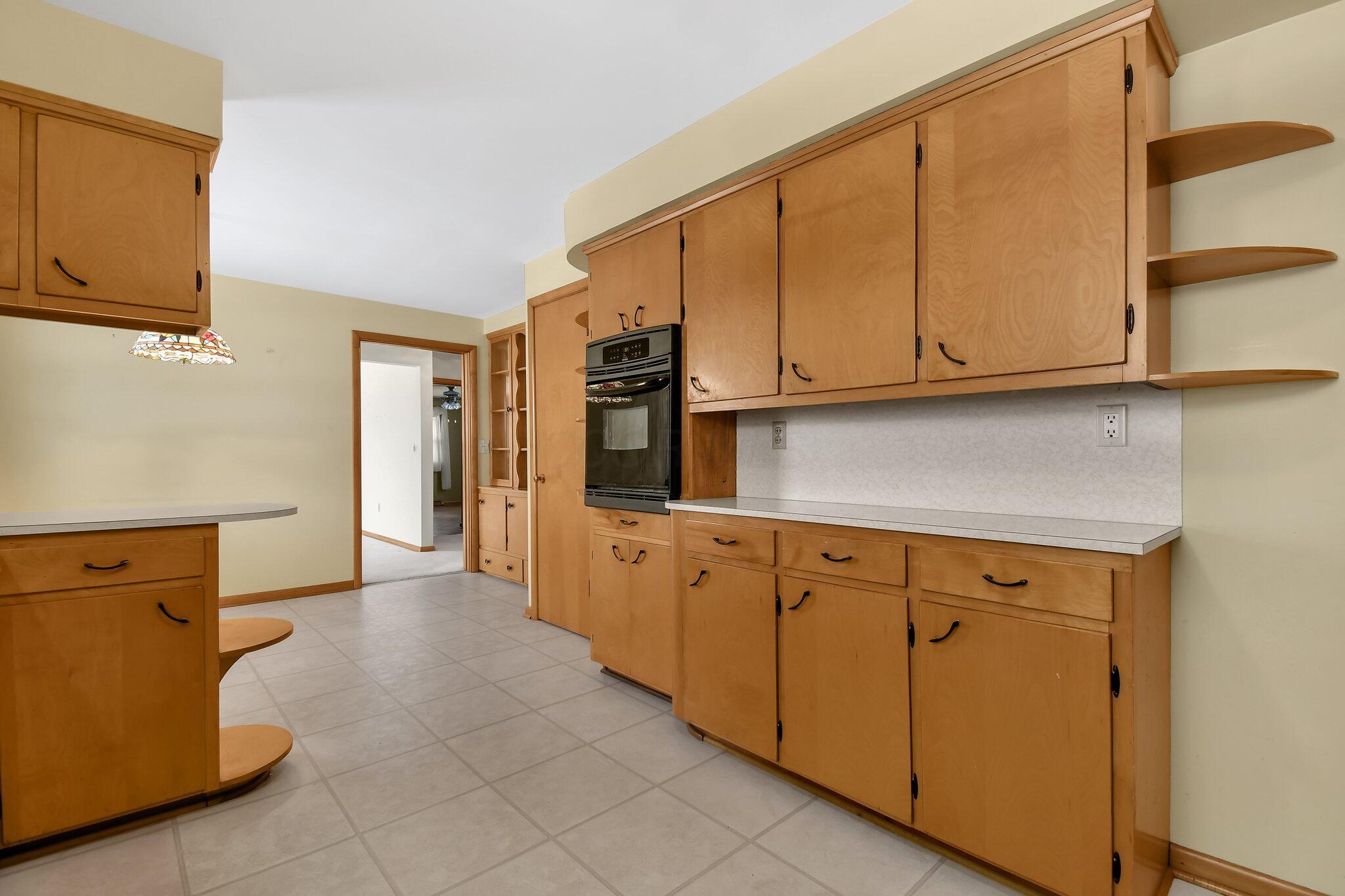 1346 Beechdale Drive, Mansfield, Ohio image 10