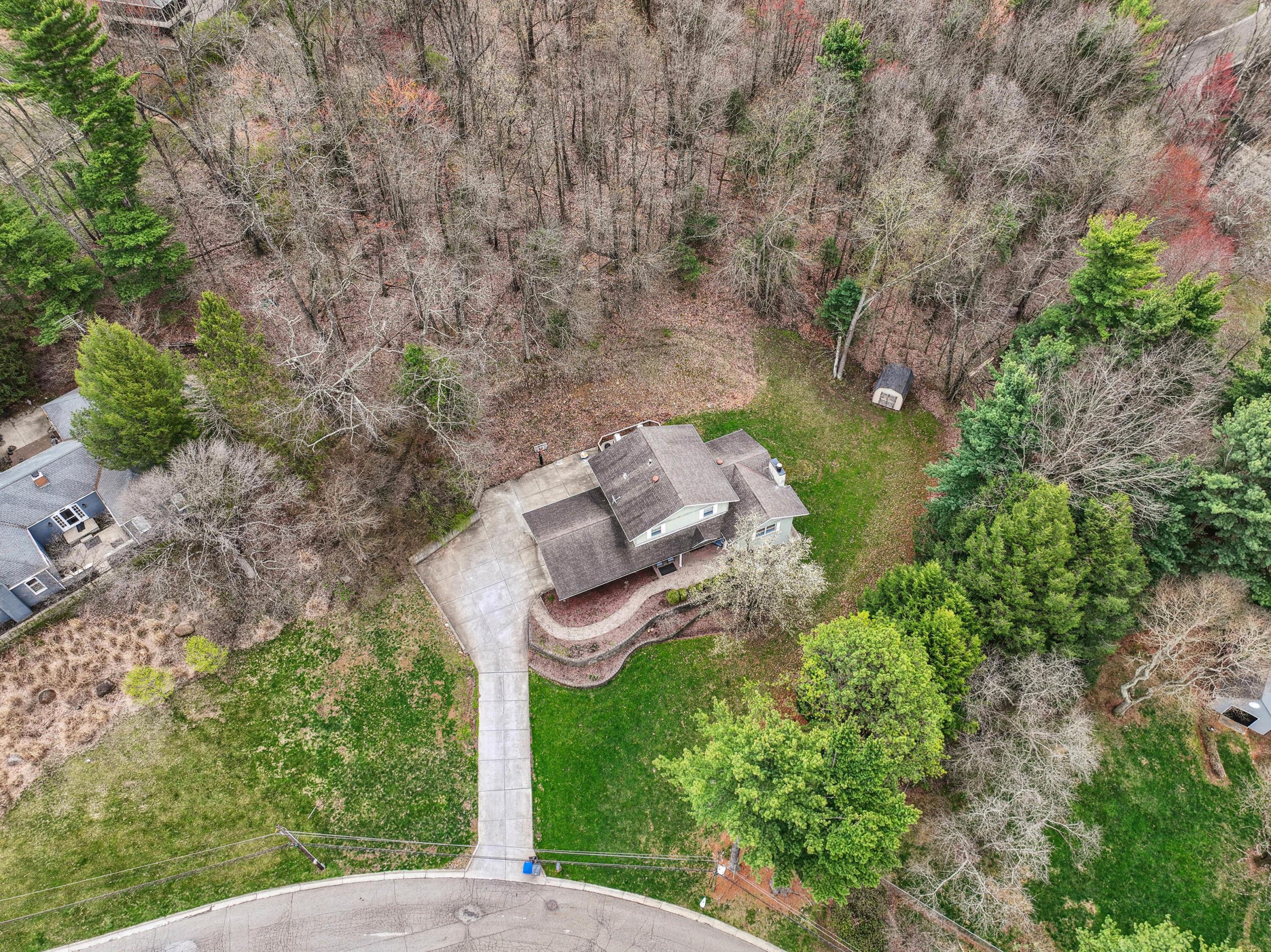 690 Howell Drive, Newark, Ohio image 7