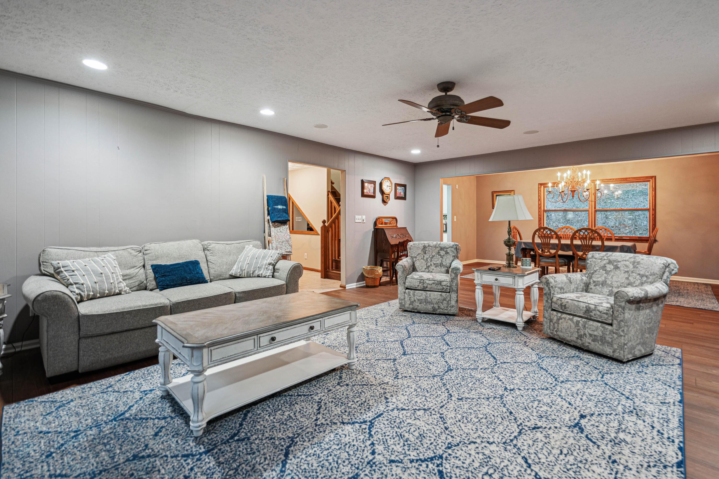 690 Howell Drive, Newark, Ohio image 18