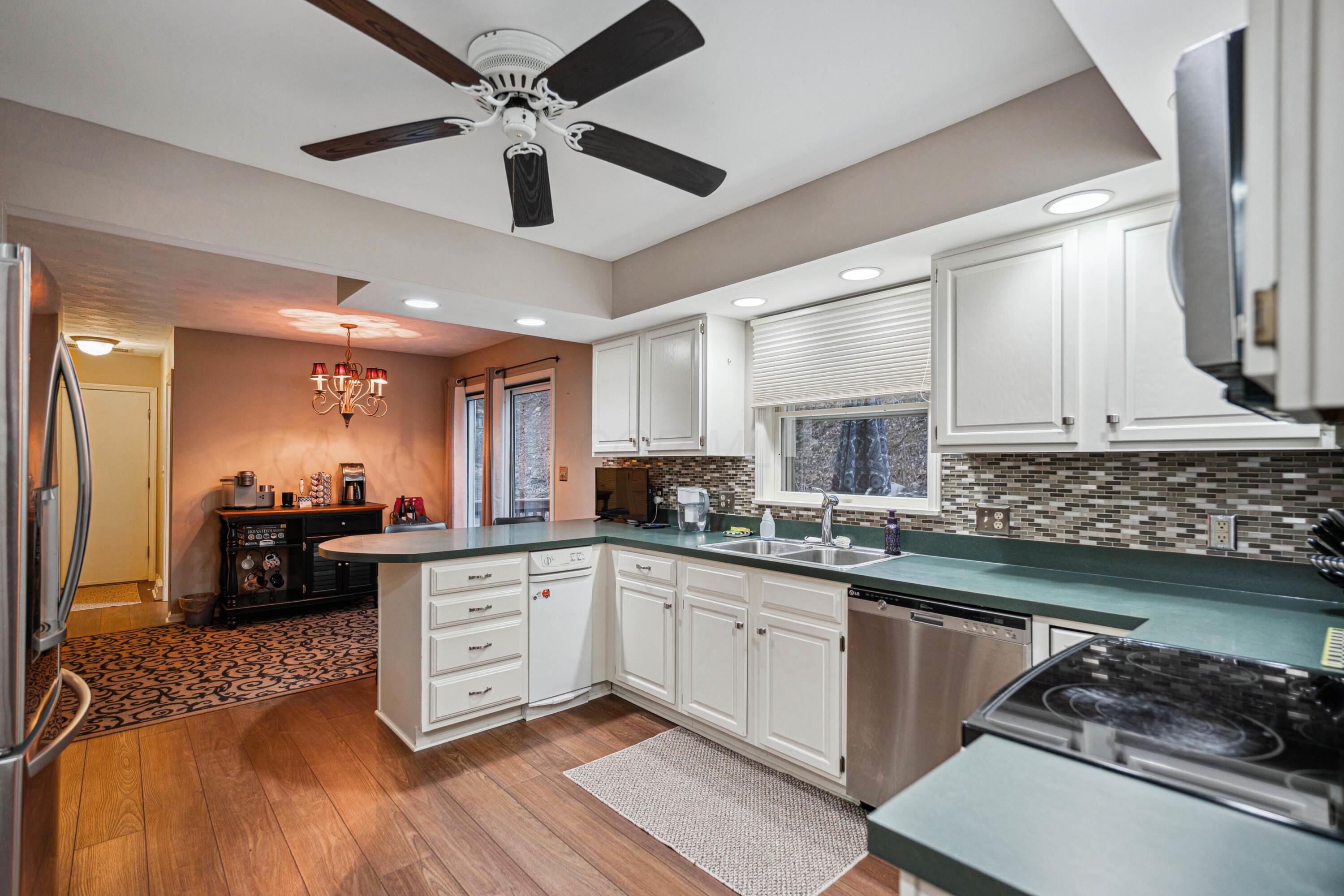 690 Howell Drive, Newark, Ohio image 21
