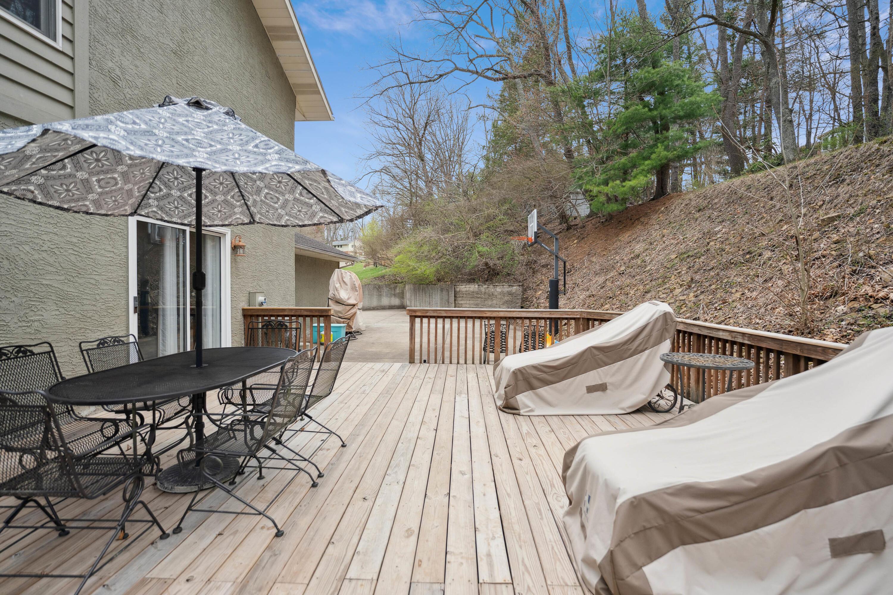 690 Howell Drive, Newark, Ohio image 11