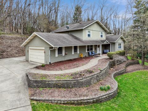 690 Howell Drive, Newark, OH 43055 - MLS#: 225010429